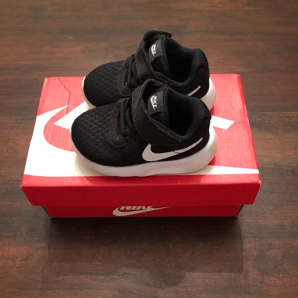 nike tanjun size 3